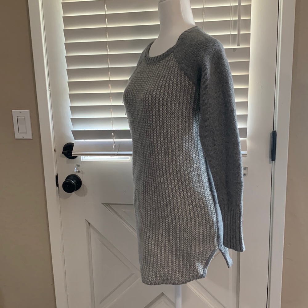 Athleta gray/cream tunic-length sweater